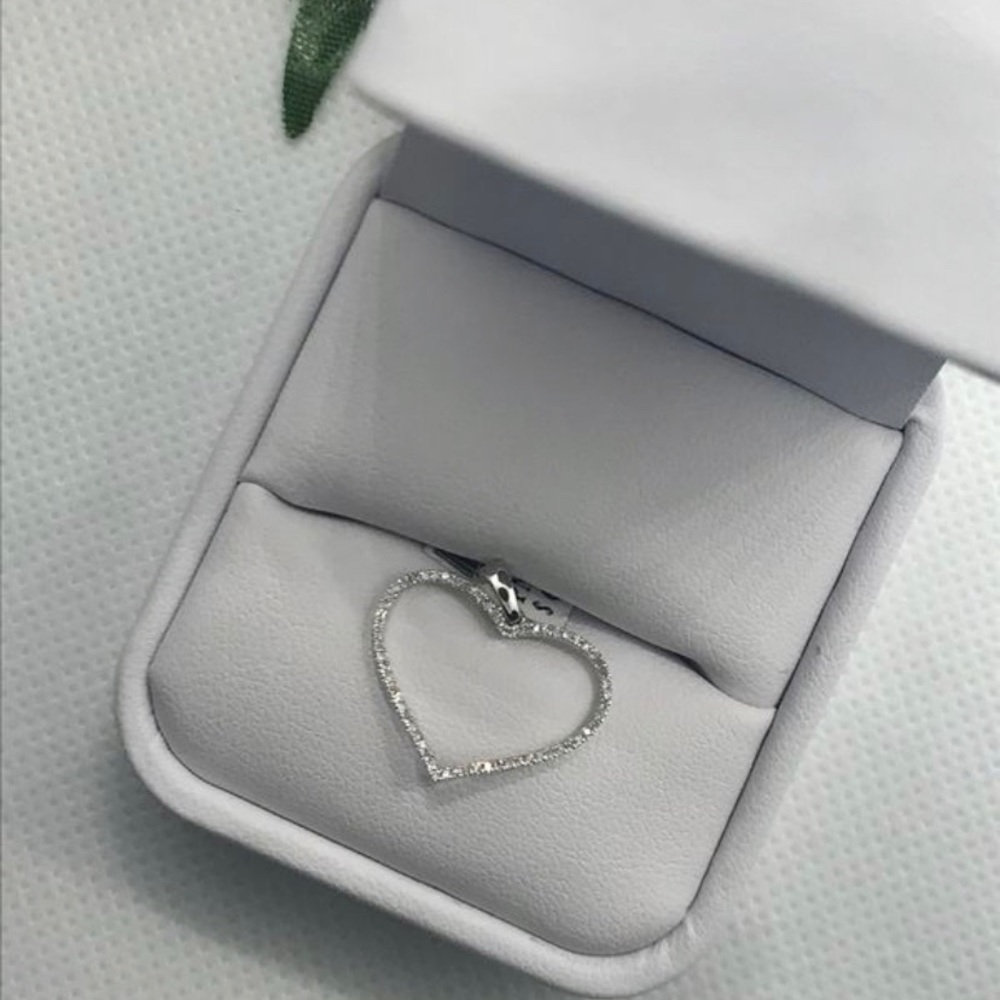 14K GOLD DIAMOND PENDANT